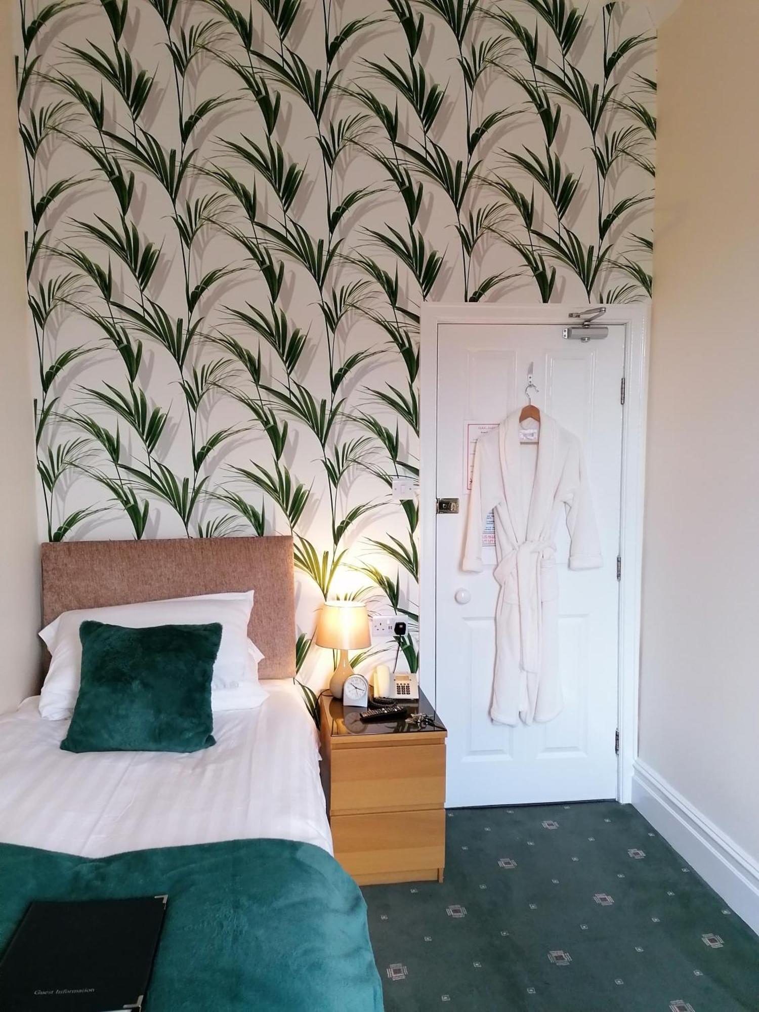 Edendale House Bed & Breakfast Southport Room photo